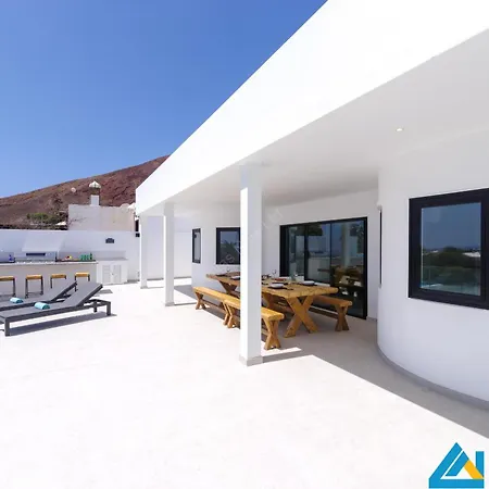 236 - Casa Yasmine By Now Ltd Villa Playa Blanca